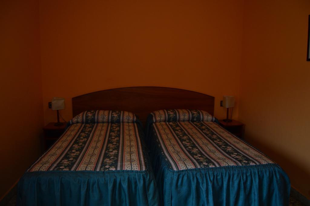 Hostal L'Escon Llanars Kültér fotó