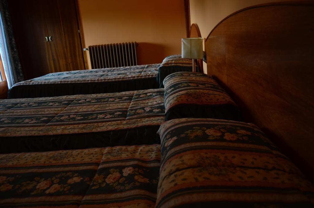 Hostal L'Escon Llanars Kültér fotó